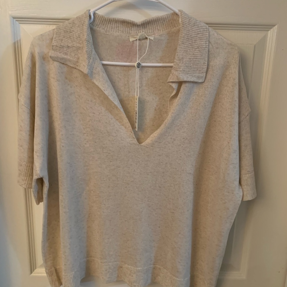 Max Studio Cream V-Neck Collared Blouse